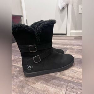 Women's Black Faux-Fur Lined Boots